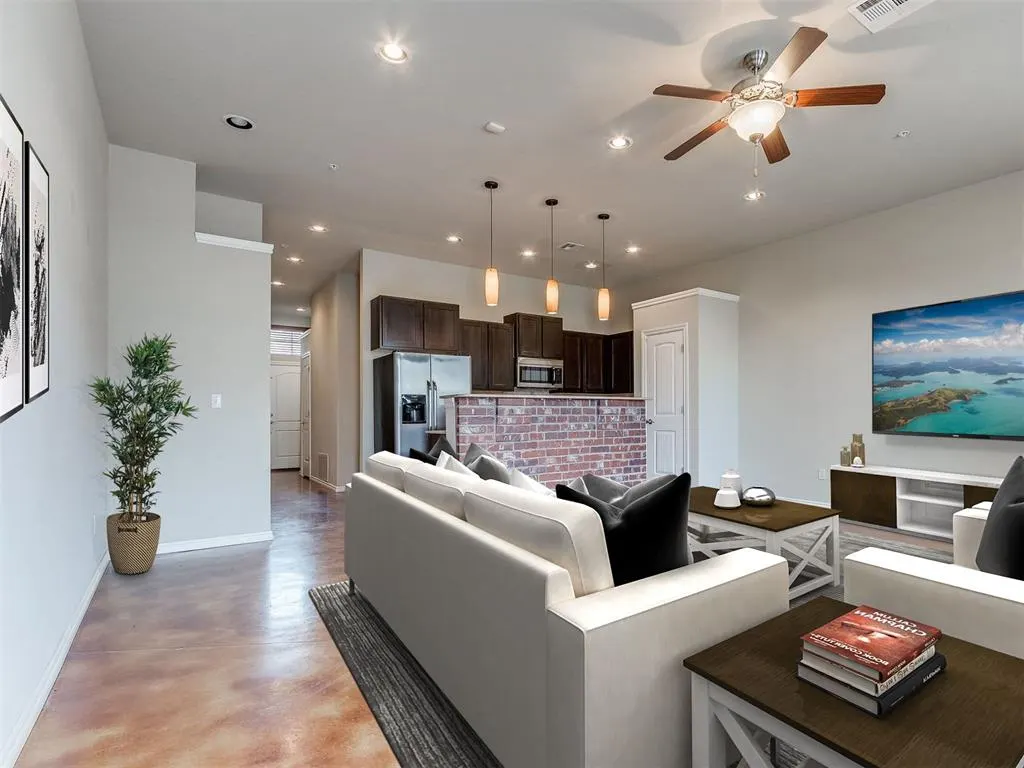 Photo 8 — 491 S Fretz Avenue, Edmond, OK 73003