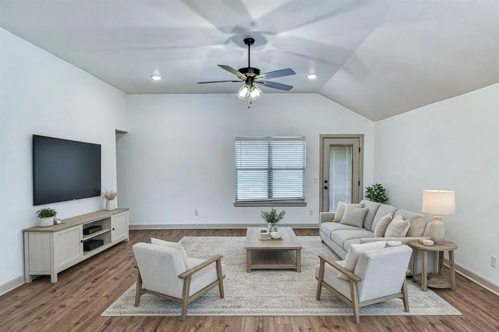 Photo 3 — 13313 SW 5th Street, Yukon, OK 73099