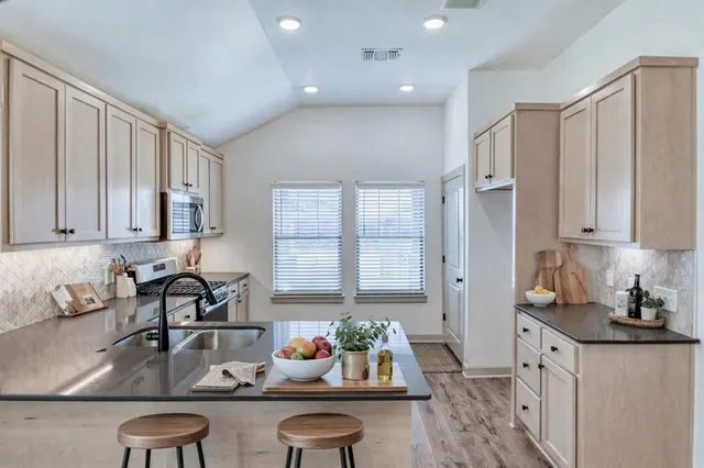 Photo 5 — 13313 SW 5th Street, Yukon, OK 73099
