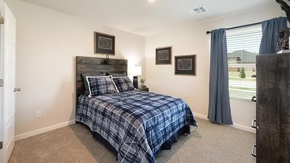 Photo 3 — 7724 Three Woods Lane, Yukon, OK 73099