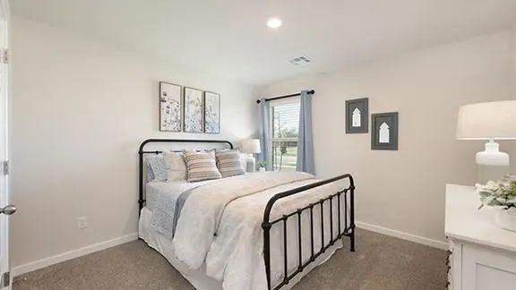 Photo 5 — 7724 Three Woods Lane, Yukon, OK 73099