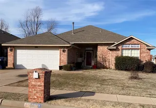 Sold home at 8901 NW 85th Place