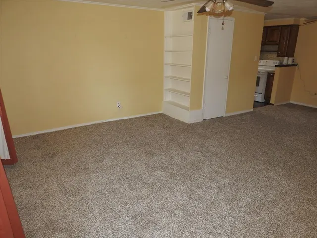 Photo 4 — 2913 NW 70th Street, Oklahoma City, OK 73116