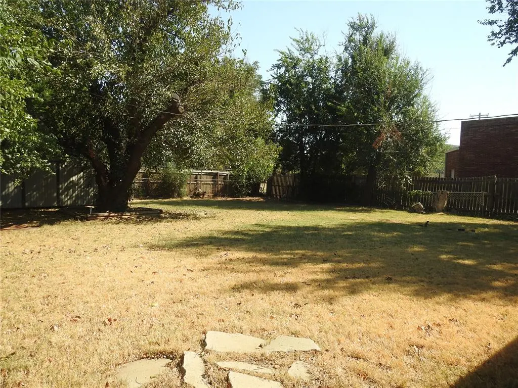 Photo 17 — 2913 NW 70th Street, Oklahoma City, OK 73116
