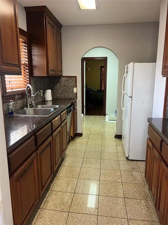 Photo 6 — 2861 NW 20th Street, Oklahoma City, OK 73107
