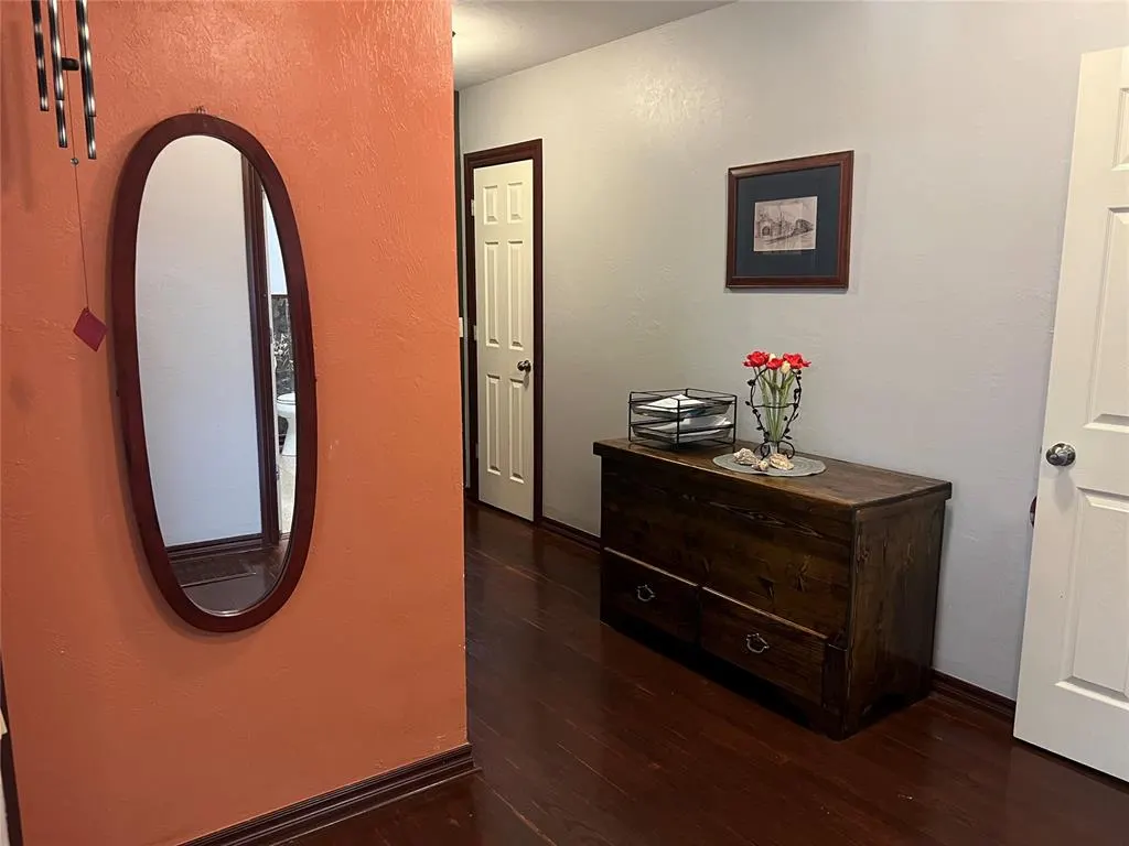 Photo 11 — 2861 NW 20th Street, Oklahoma City, OK 73107