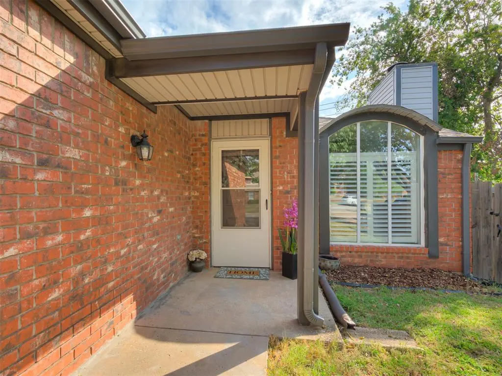 Photo 2 — 317 Colony Drive, Norman, OK 73072