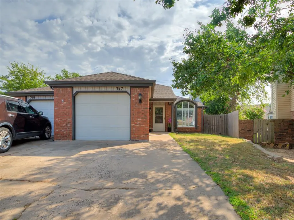 Photo 3 — 317 Colony Drive, Norman, OK 73072