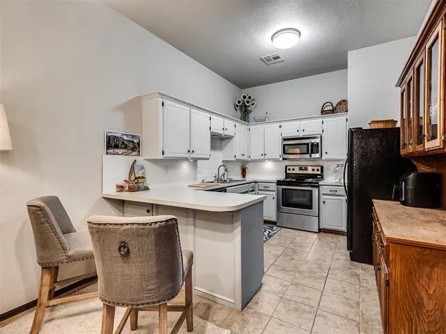 Photo 8 — 317 Colony Drive, Norman, OK 73072