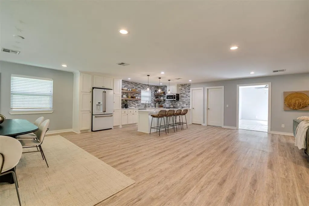 Photo 9 — 2405 NW 59th Street, Oklahoma City, OK 73112