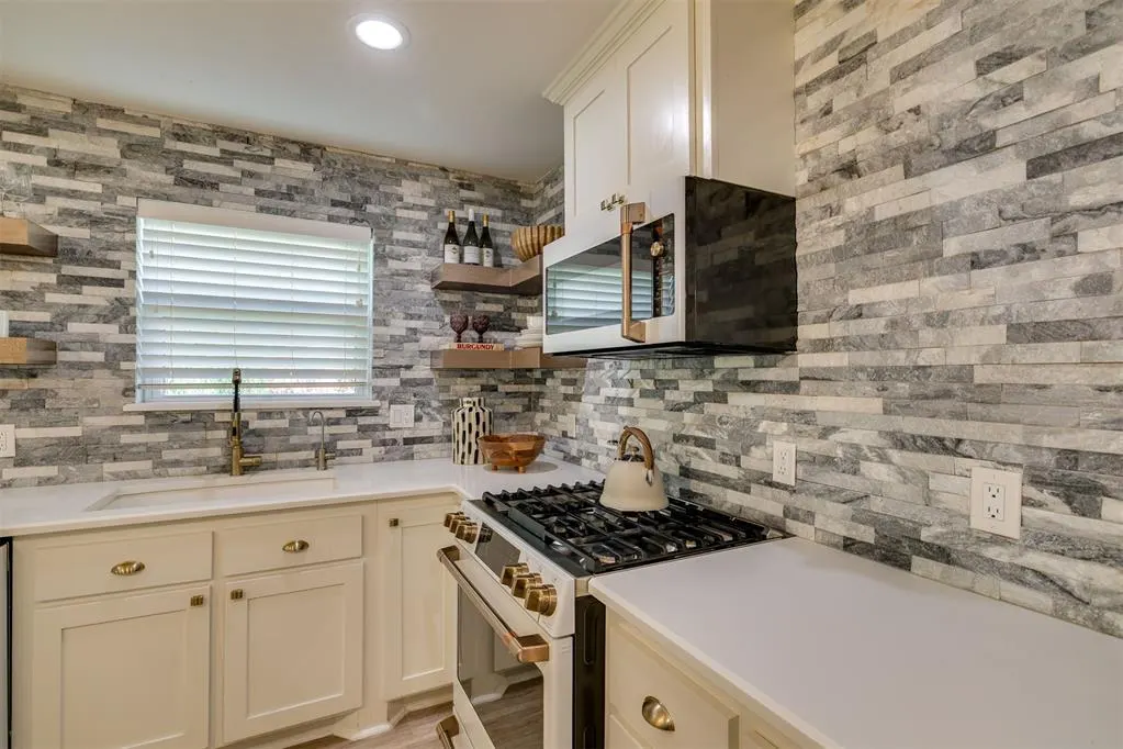 Photo 18 — 2405 NW 59th Street, Oklahoma City, OK 73112