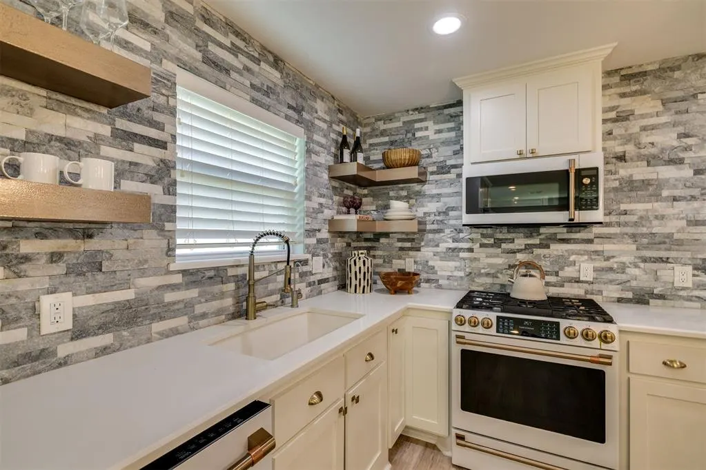 Photo 19 — 2405 NW 59th Street, Oklahoma City, OK 73112