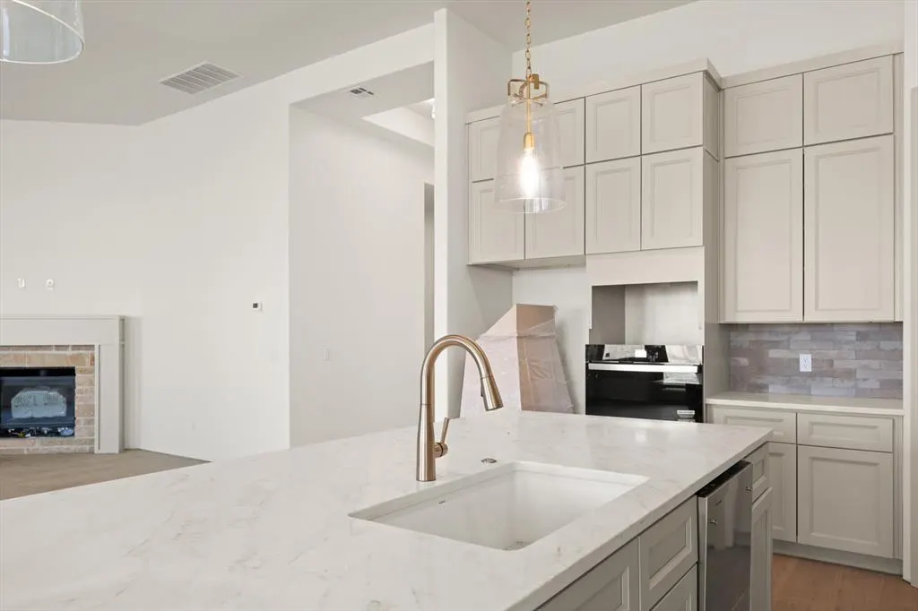 Photo 12 — 19324 S Country Drive, Edmond, OK 73012