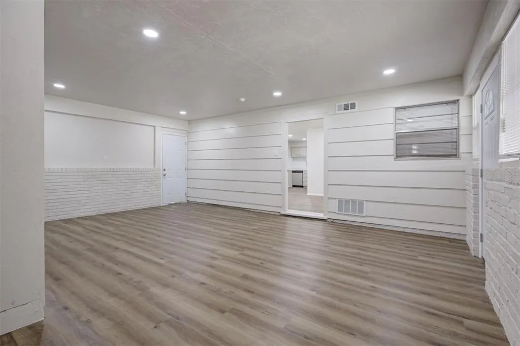 Photo 4 — 2741 SW 60th Street, Oklahoma City, OK 73159