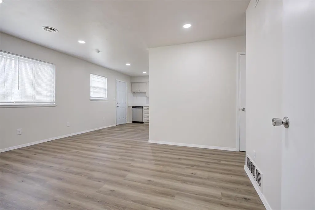 Photo 8 — 2741 SW 60th Street, Oklahoma City, OK 73159