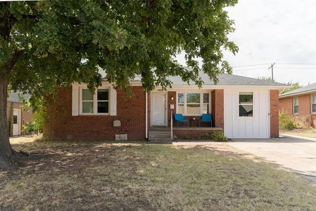 Photo 2 — 1908 Churchill Way, Oklahoma City, OK 73120