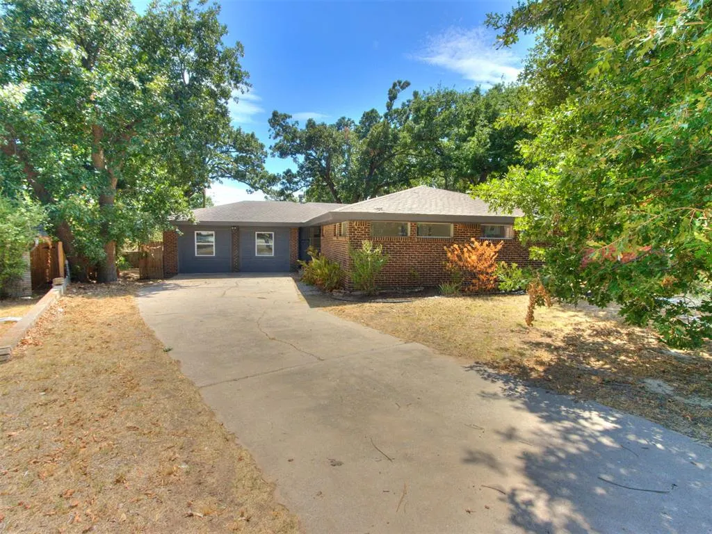 Front exterior — 7004 NW 26th Street, Bethany, OK 73008