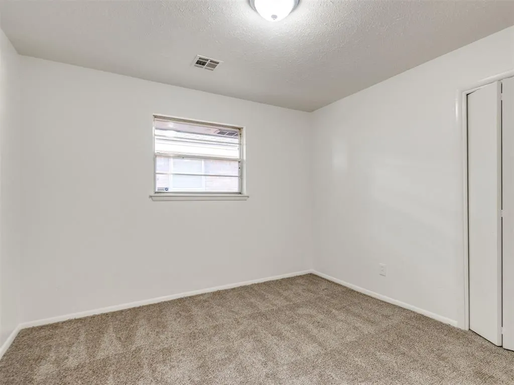 Photo 8 — 7004 NW 26th Street, Bethany, OK 73008