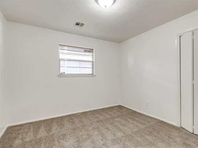 Photo 8 — 7004 NW 26th Street, Bethany, OK 73008