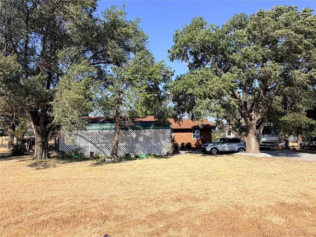 Front exterior — 25727 Highway 8, Fairview, OK 73747