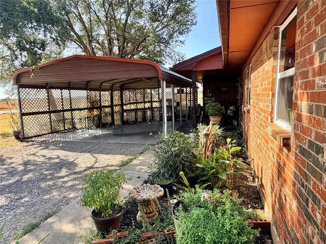 Photo 3 — 25727 Highway 8, Fairview, OK 73747