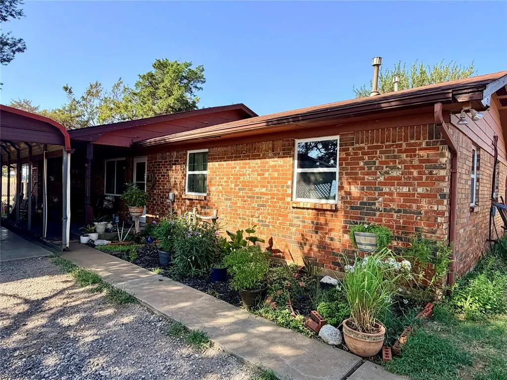 Photo 4 — 25727 Highway 8, Fairview, OK 73747