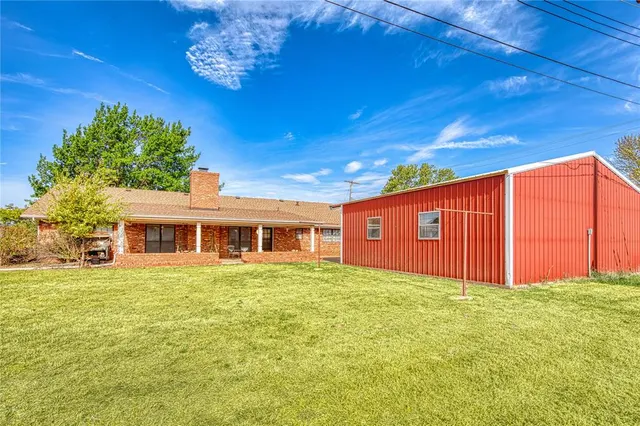 Photo 3 — 1509 N Temple Street, Cordell, OK 73632