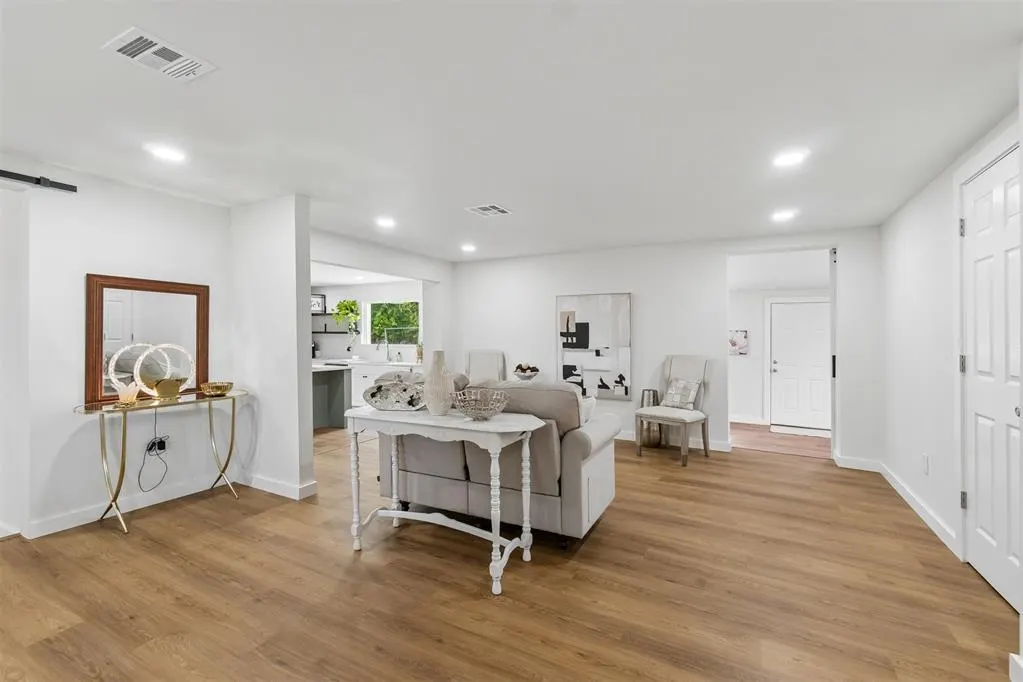 Photo 9 — 8300 S Anderson Road, Oklahoma City, OK 73150