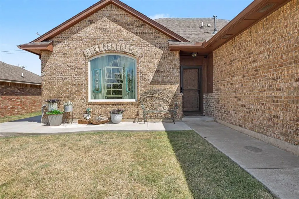 Photo 3 — 3420 Arcadia Drive, Yukon, OK 73099
