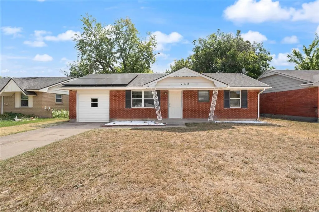 Photo 5 — 748 N Markwell Avenue, Moore, OK 73160