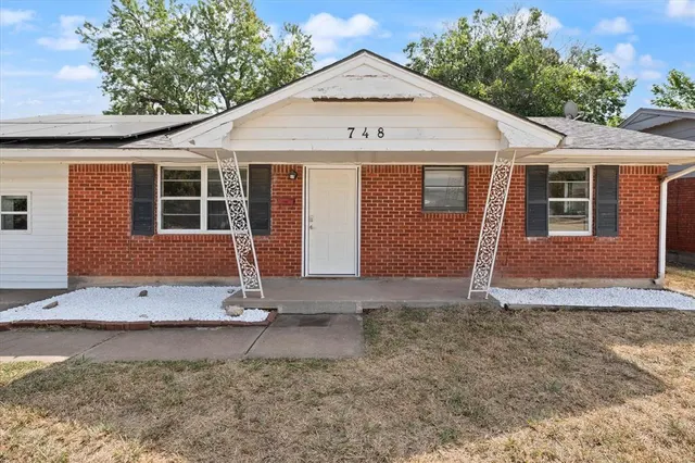 Photo 7 — 748 N Markwell Avenue, Moore, OK 73160