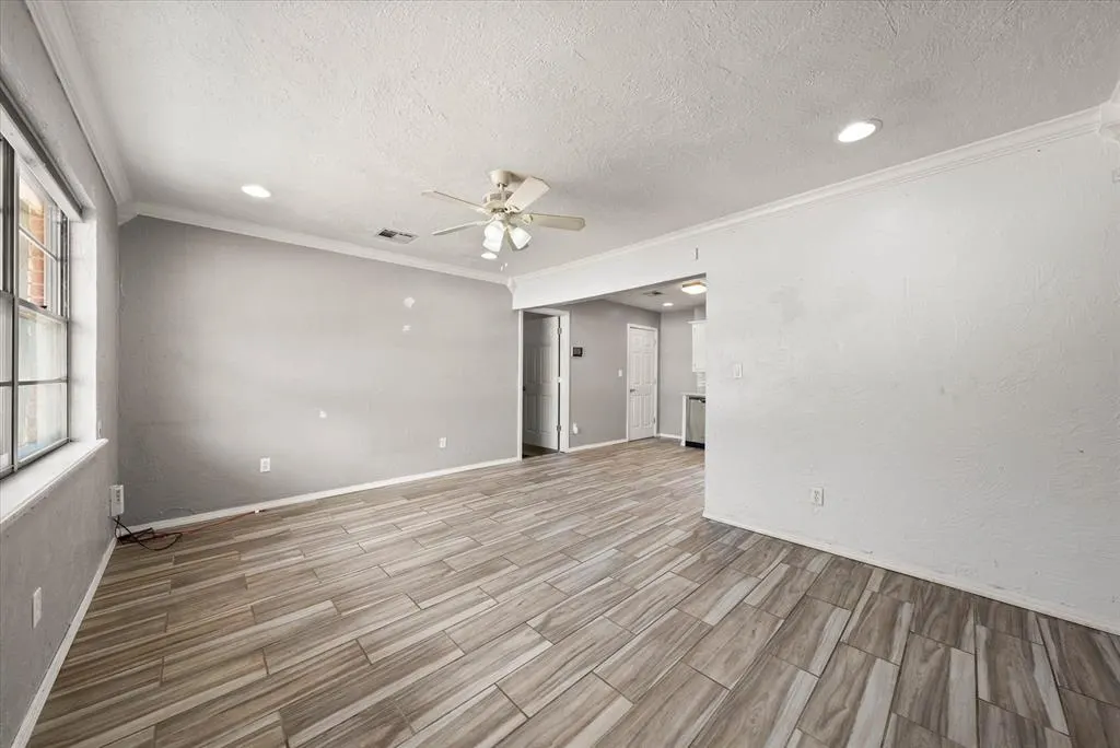 Photo 9 — 748 N Markwell Avenue, Moore, OK 73160