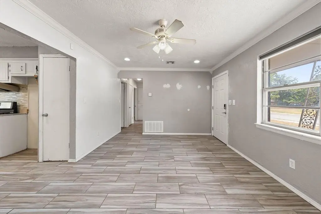 Photo 11 — 748 N Markwell Avenue, Moore, OK 73160