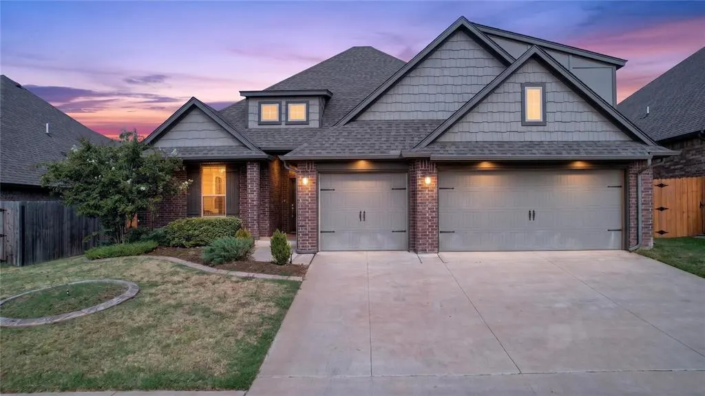 Front exterior — 5412 Santa Lucia Drive, Mustang, OK 73064