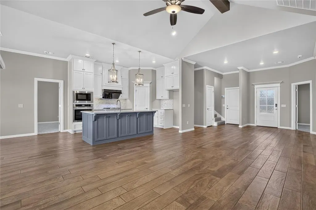 Photo 6 — 5412 Santa Lucia Drive, Mustang, OK 73064