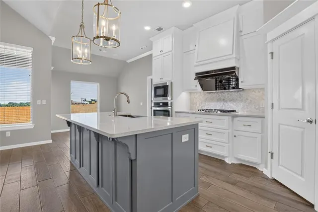 Photo 8 — 5412 Santa Lucia Drive, Mustang, OK 73064