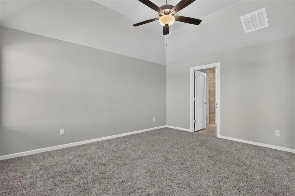 Photo 14 — 5412 Santa Lucia Drive, Mustang, OK 73064