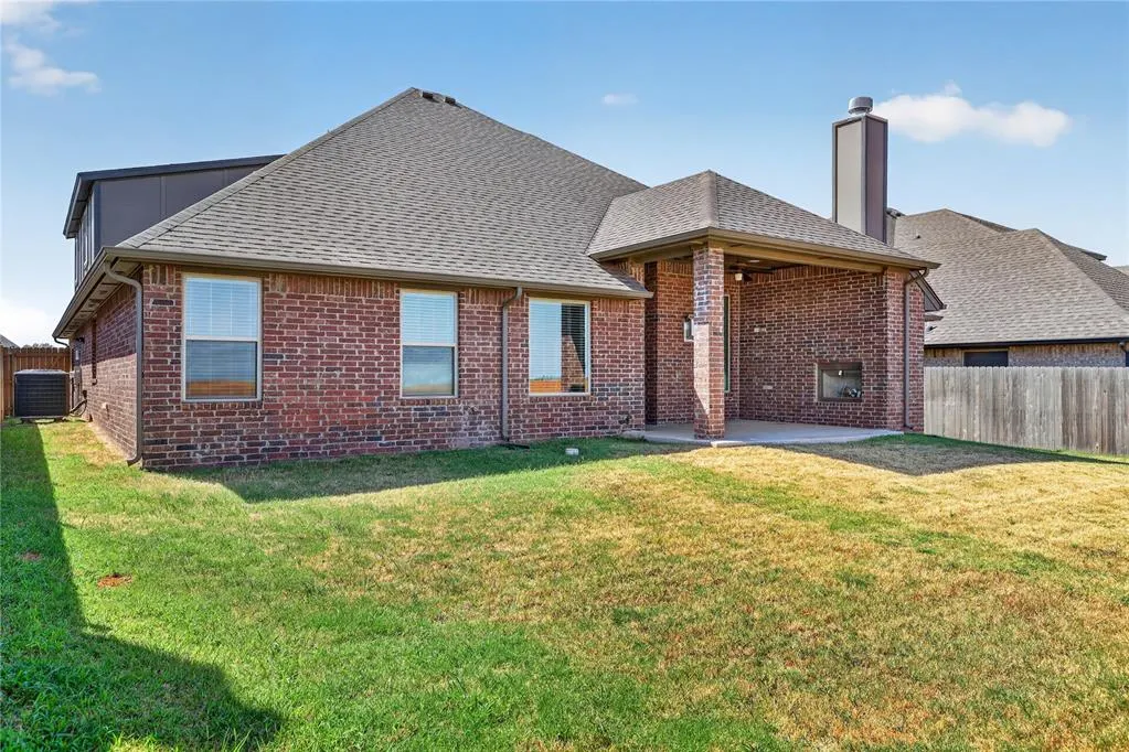 Photo 35 — 5412 Santa Lucia Drive, Mustang, OK 73064
