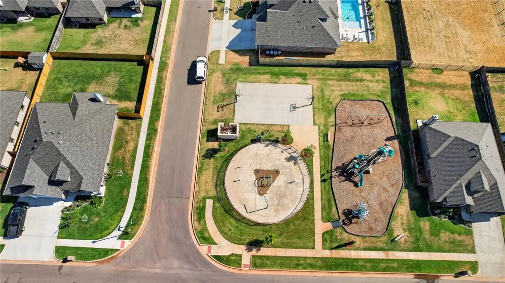 Photo 38 — 5412 Santa Lucia Drive, Mustang, OK 73064