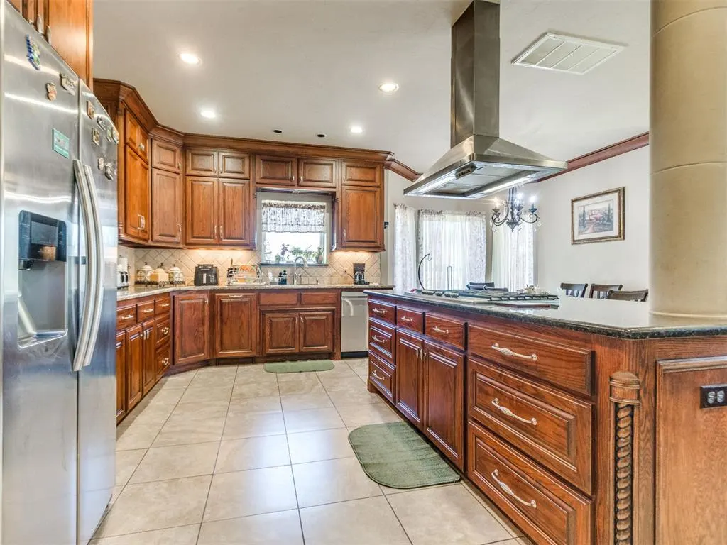 Photo 13 — 2108 Dansmere Avenue, Oklahoma City, OK 73170