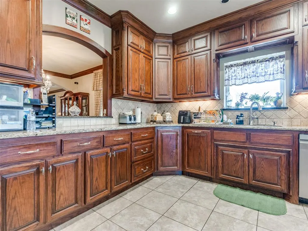 Photo 14 — 2108 Dansmere Avenue, Oklahoma City, OK 73170