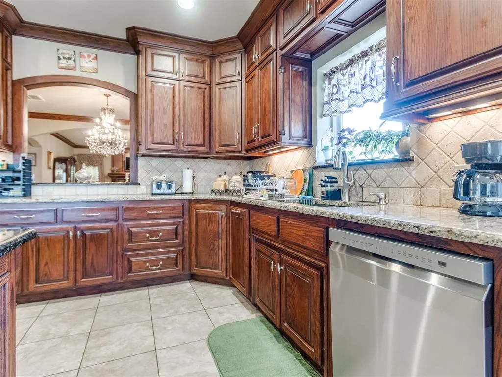 Photo 16 — 2108 Dansmere Avenue, Oklahoma City, OK 73170