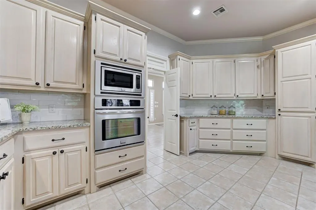 Photo 21 — 3821 Woodshadow Road, Edmond, OK 73003