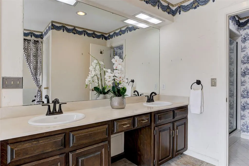 Photo 24 — 12500 Arrowhead Terrace, Oklahoma City, OK 73120