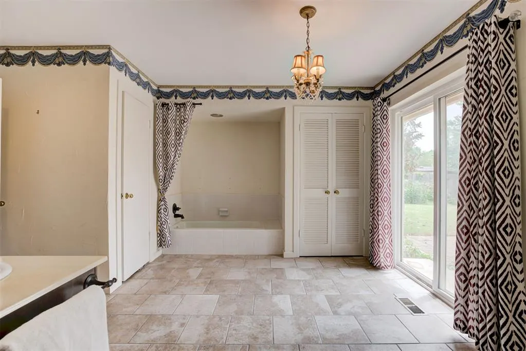 Photo 26 — 12500 Arrowhead Terrace, Oklahoma City, OK 73120