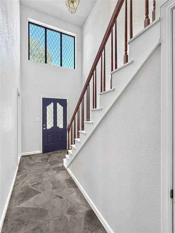Photo 3 — 408 Willow Branch Road, Norman, OK 73072