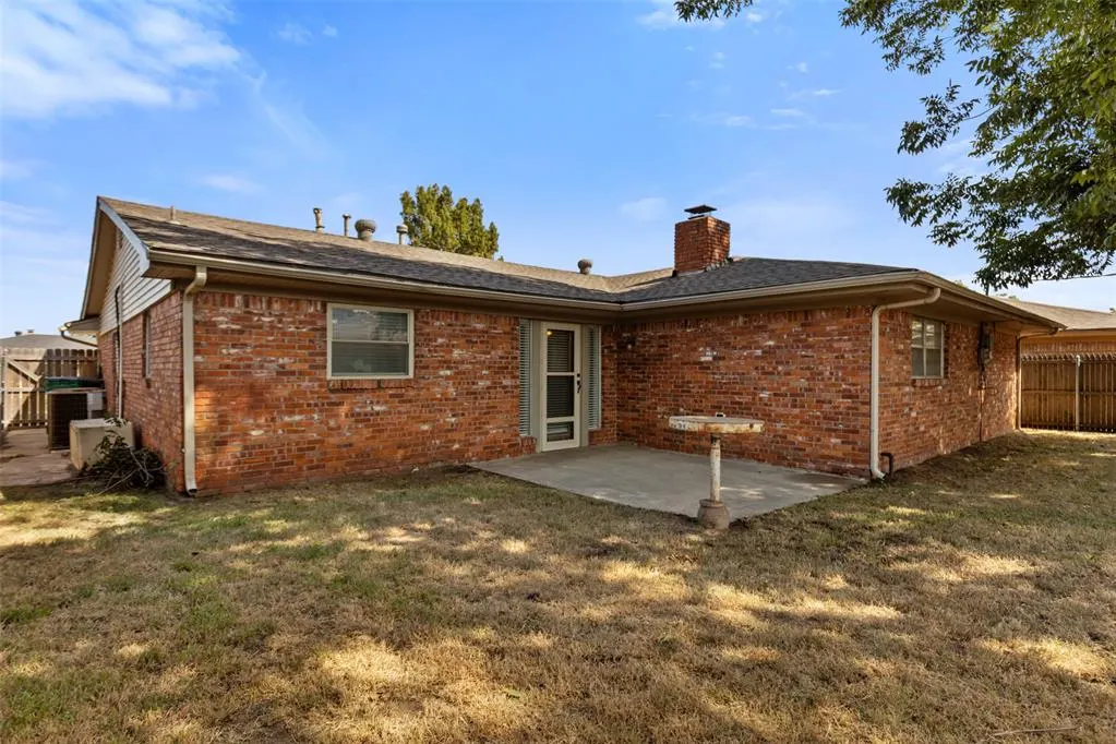 Photo 25 — 1813 N Austin Avenue, Oklahoma City, OK 73127