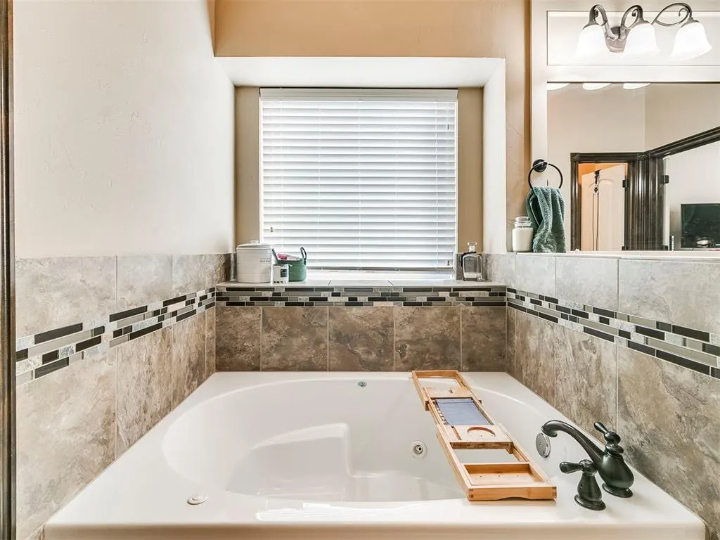 Photo 29 — 15716 Hatterly Lane, Edmond, OK 73013