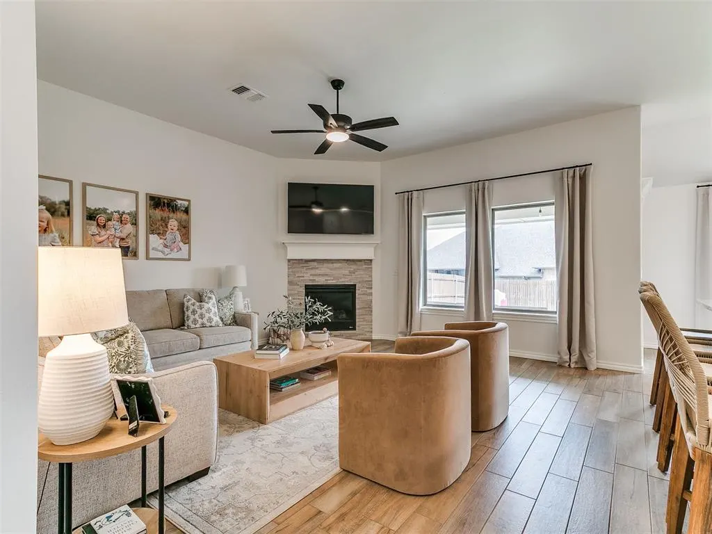 Photo 2 — 9205 NW 123rd Street, Yukon, OK 73099