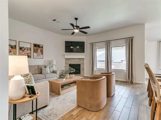 Photo 2 — 9205 NW 123rd Street, Yukon, OK 73099